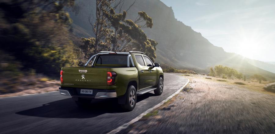  Peugeot Landtrek Multipurpose Double Cab 2020 года  (фото 13 из 23)